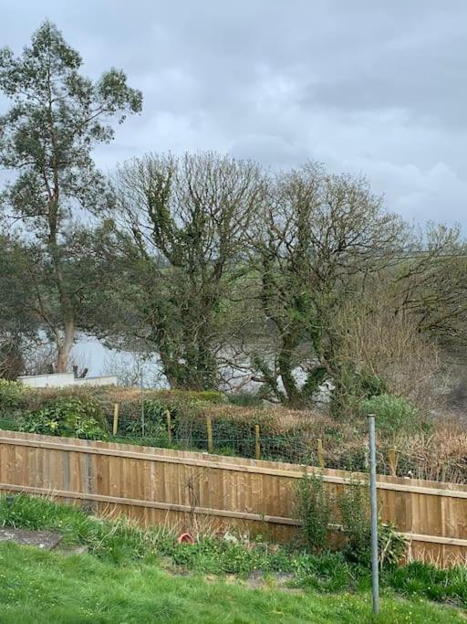 Bryndegwel In Saint Dogmaels, Cardigan- River Views, Free Parking ภายนอก รูปภาพ